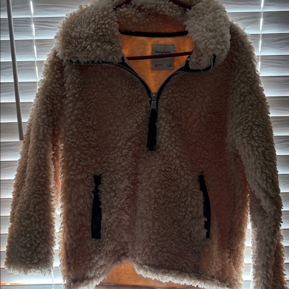 Abercrombie & Fitch Cream Sherpa Sweater